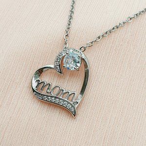 💞Heart Mother's Gifts Lovely Pendant Necklace for Women, EVGG1030